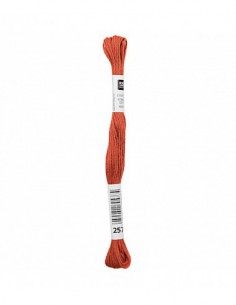 Fil à broder Rico Design 100% coton égyptien 8m - MOULINE GRENAT 03 - N°257