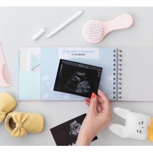 ALBUM - 9 MOIS ET TOUT PLEIN DE SUPER MOMENTS À VIVRE - Bébé et Grossesse