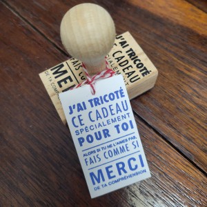 Tampon manche en bois - J'ai tricoté ce cadeau spécialement pour toi