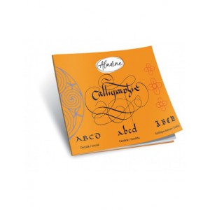 Cahier de calligraphie latine