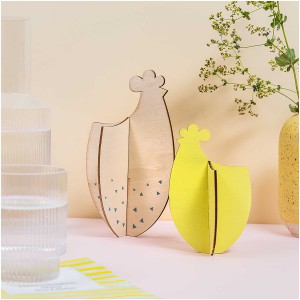 set de 2 poules en bois brut emboitables 3D à décorer
