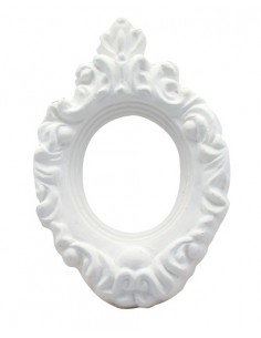 PLATRE CADRE OVALE BAROQUE